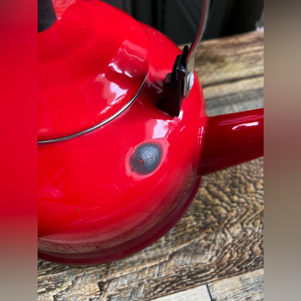 Le Creuset red enamel kettle - Picture 3 of 5